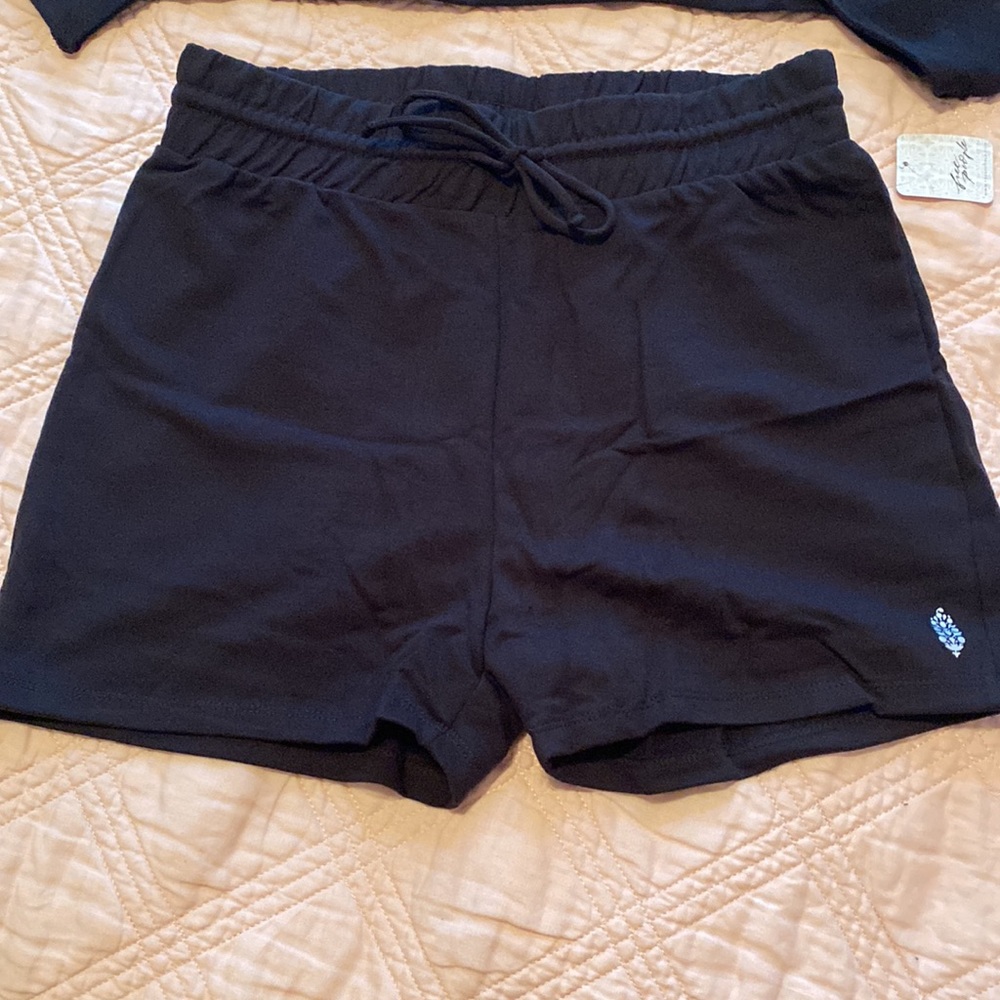 NWT Free People Movement 2pc set in Black Size Medium - Picture 7 of 9